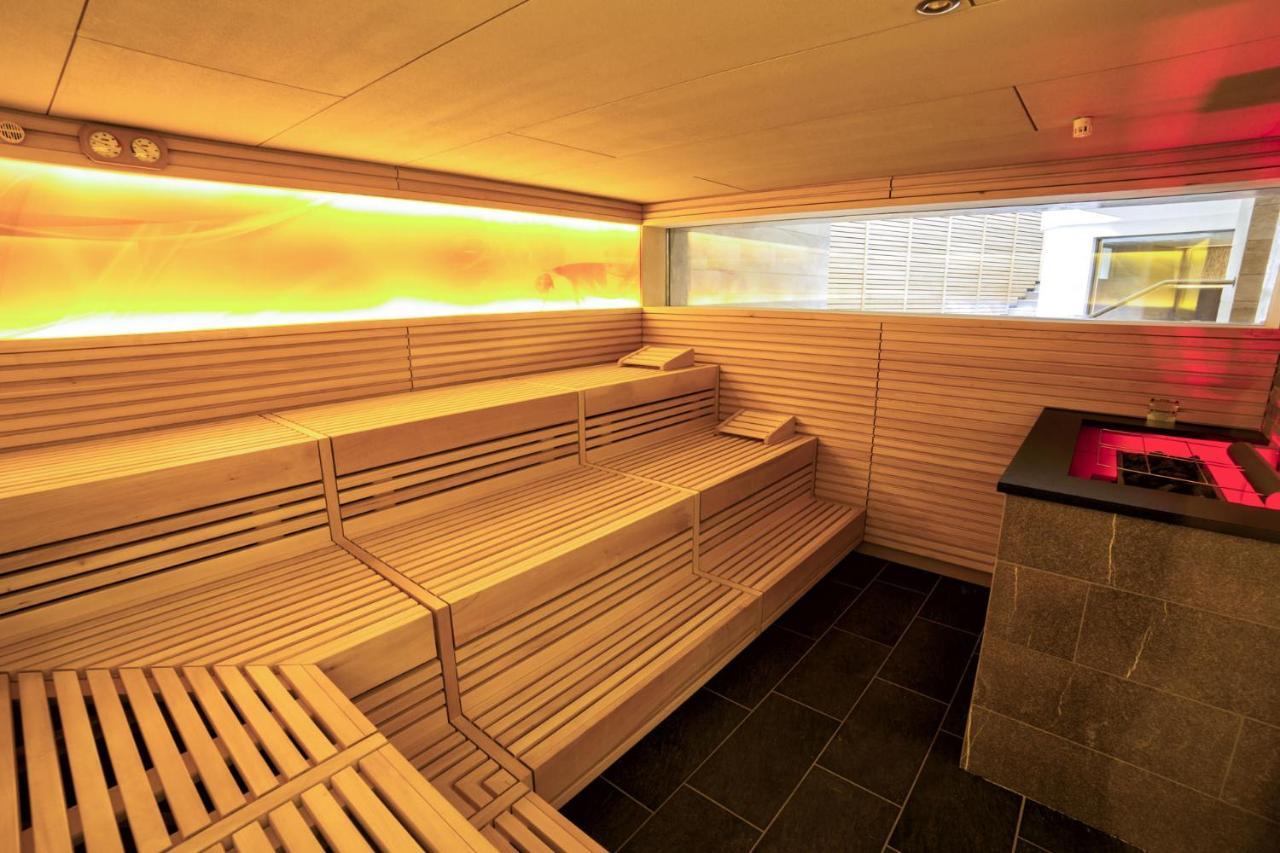 Hotel Ideal Park Laives Esterno foto