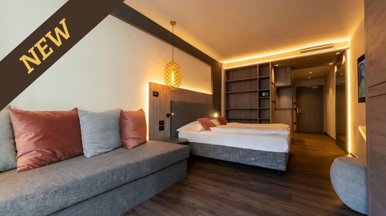 Hotel Ideal Park Laives Esterno foto