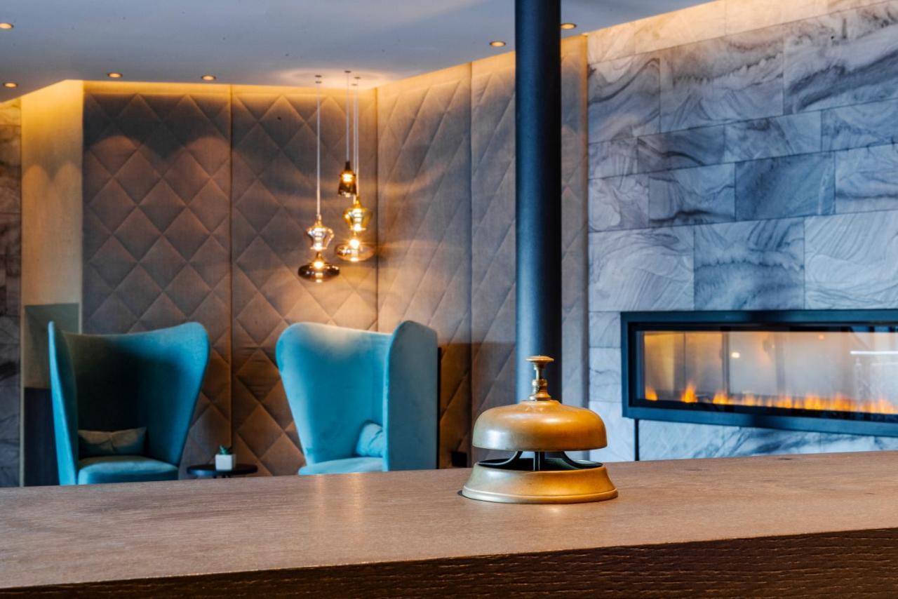 Hotel Ideal Park Laives Esterno foto