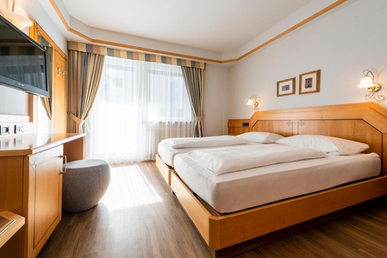 Hotel Ideal Park Laives Camera foto