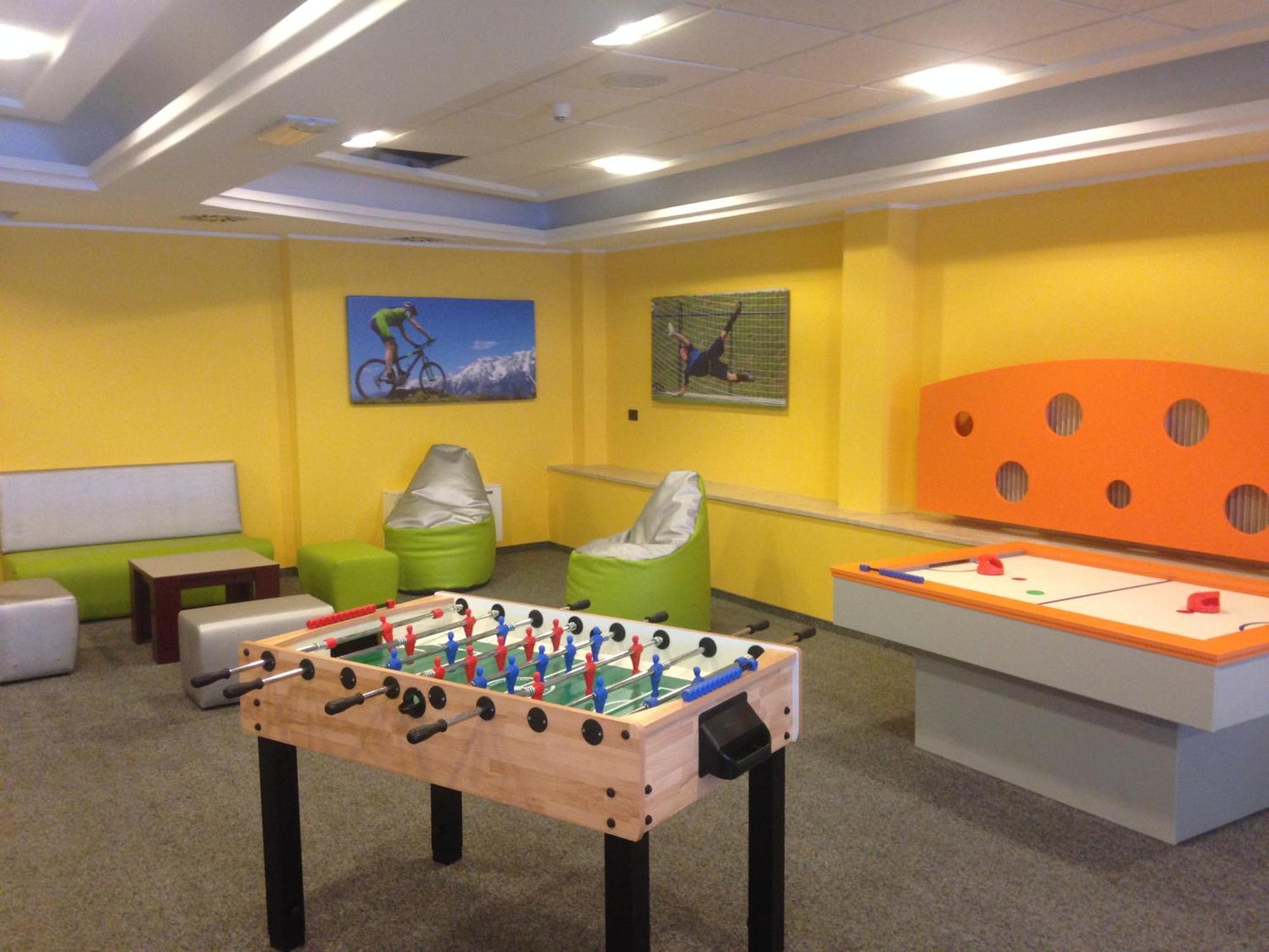 Hotel Ideal Park Laives Esterno foto